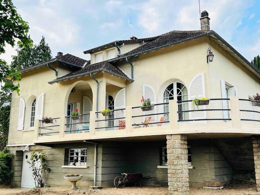 Saint-Sulpice-les-Feuilles Gite De La Petite Fourmy מראה חיצוני תמונה